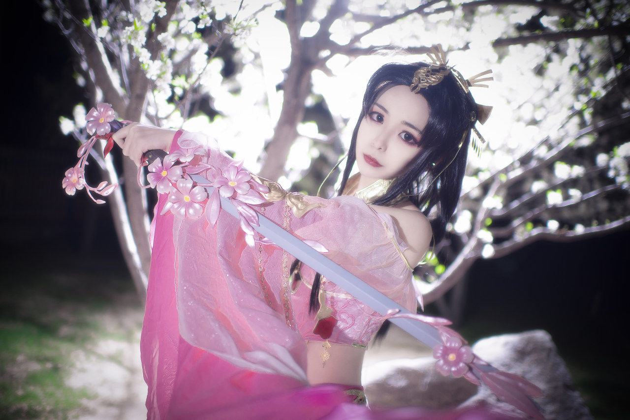 鱼龙舞|剑网3 秦风秀姐cosplay