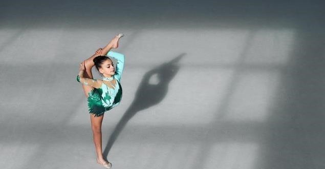 小江|胆经一通，全身轻松，每天怎么“敲”才健康不给疾病偷袭的机会