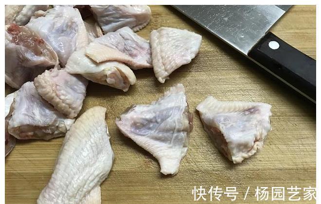 鲜香|鸡翅最简单的做法,10分钟端上桌,鲜香嫩滑,比可乐鸡翅还好吃