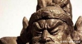 代价|为何关羽的雕像总是闭着眼?老木匠:他睁开眼的代价太大!