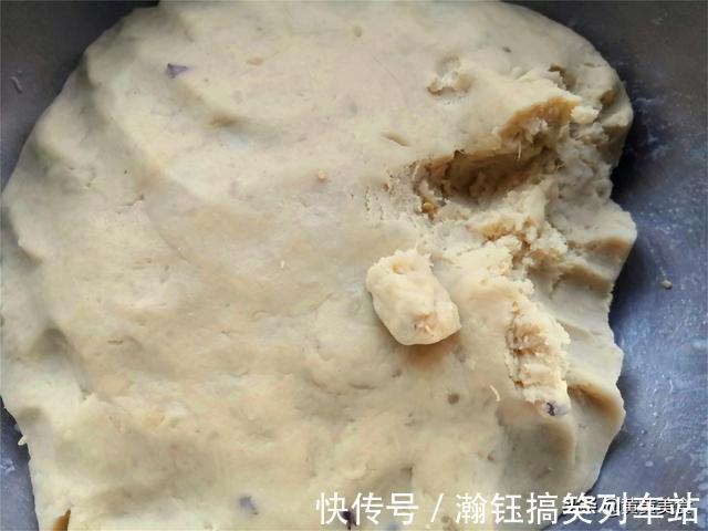 红薯|红薯芝麻团，趁热吃香酥甜糯，吃了一个又一个，根本停不下来