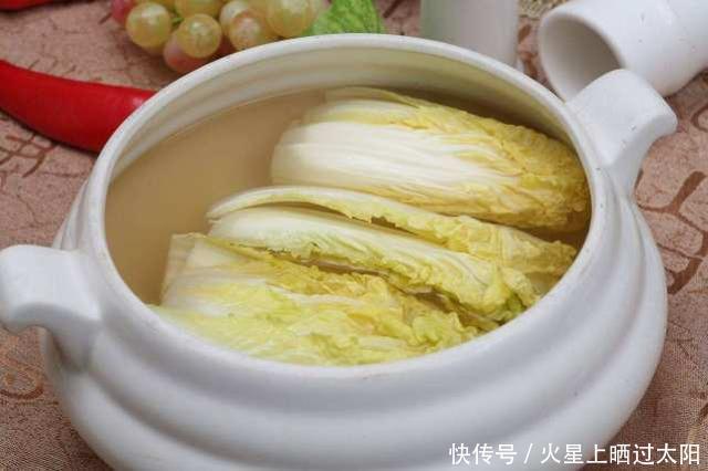 名菜|国宴名菜“开水白菜”有多牛?高汤倒进去的瞬间,才是厉害的开始