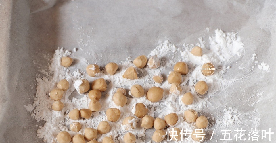 红薯淀粉|女朋友要喝秋天的第一杯奶茶，还要是我亲手做的，这就安排！