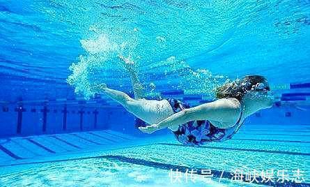 分娩|孕妇夏天可以游泳吗育婴师分三个阶段了解,“游”的更安全