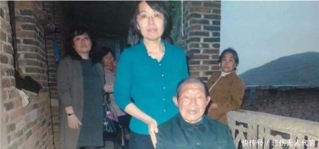 长官|他14岁被抓去当兵,因遵守诺言照顾长官妻儿66年,自己却终生未娶!