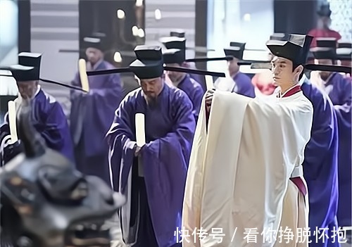 大臣|大臣:狄青要造反!宋仁宗:有何证据?大臣:他家狗头上长了龙角