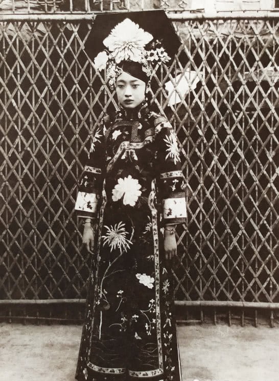 相貌|末代皇后婉容真实相貌:比想象中还要美