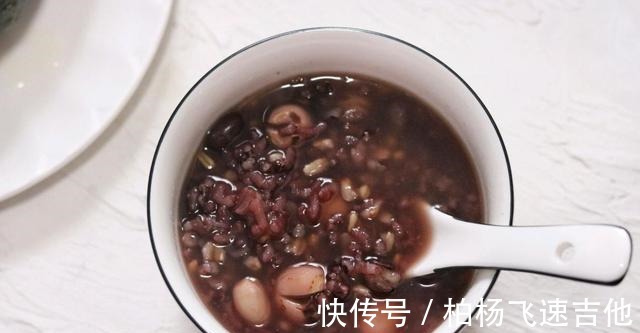 红糖暖身八宝粥，香甜软糯，几步搞定，一次成功，学会不吃亏！