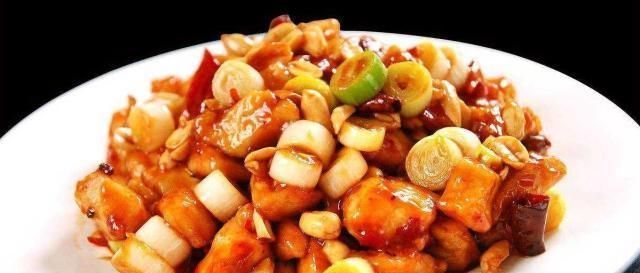 宫保鸡丁,做法简单,营养丰富,鲜嫩入味,老少皆宜
