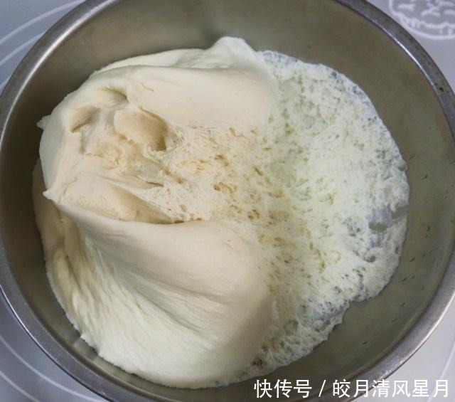 比肉还好吃的白萝卜粉条素包子,松软馅大