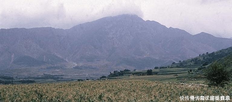 老年|1983年,在中国的一名美国游客拍摄的嵩山少林寺