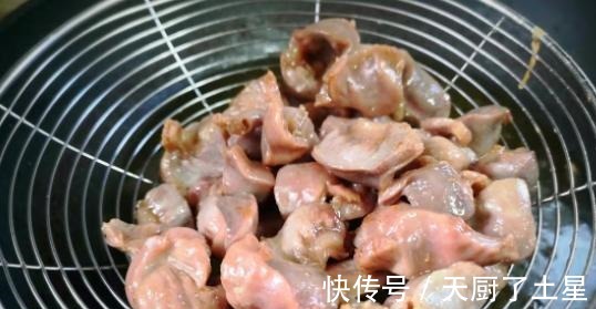 冷天要多吃这肉，腌一腌炸一炸香嫩汁多超入味，下酒更解馋！