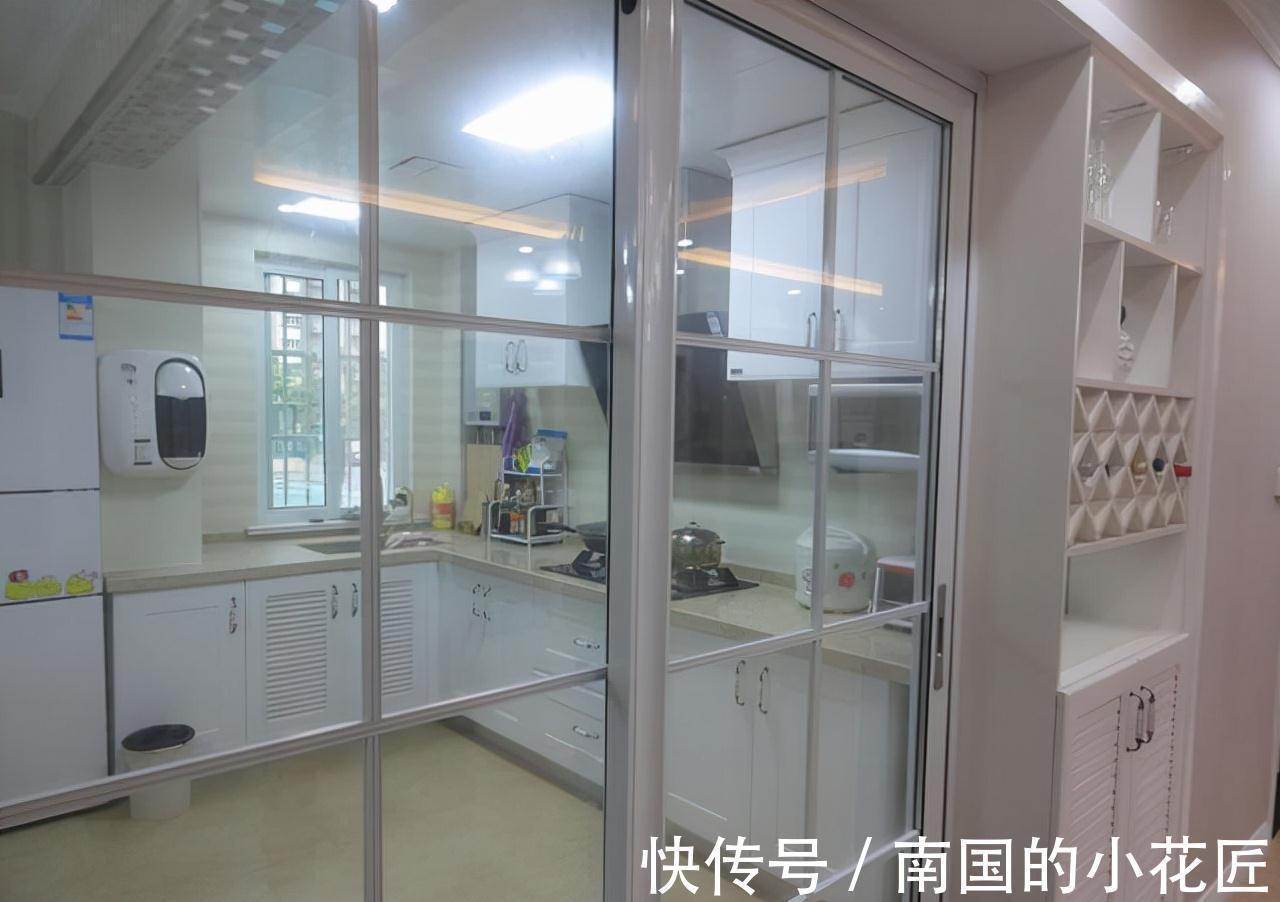 钢化玻璃|晒晒新房,一体式设计,主卧飘窗简单温馨,难怪婆婆不走!