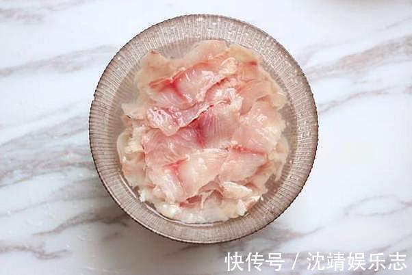家庭版水煮鱼,掌握几个小要点,鱼鲜肉嫩口感不会差