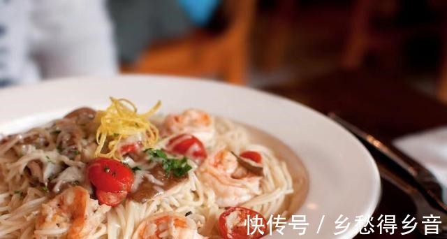 鱼类|爱吃鱼的宝宝聪明,简单有营养的鱼类辅食,妈妈必学!