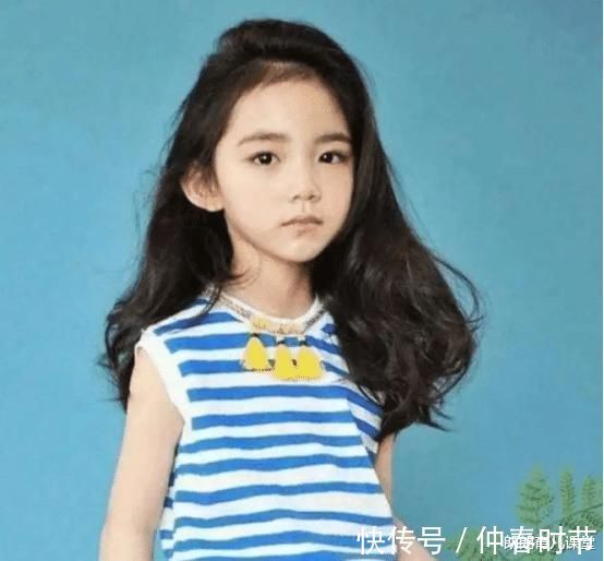 妈妈|7岁女孩被星探看中, 愿等成年再签约, 上门看到妈妈后-妈妈先签