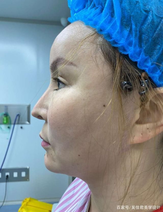 从老阿姨到小姐姐，降低年龄感她选择这样做！