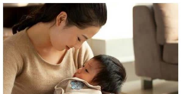 醒来|为啥宝宝睡觉时会突然大哭?不是故意在磨人,或和这4个原因有关