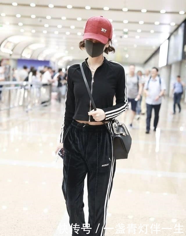 37岁吴昕成“开衫达人”，用8套开衫穿搭，让你上班约会不愁穿