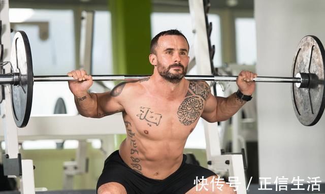训练|每天进行100个深蹲，坚持1年后，身体会有哪些变化？