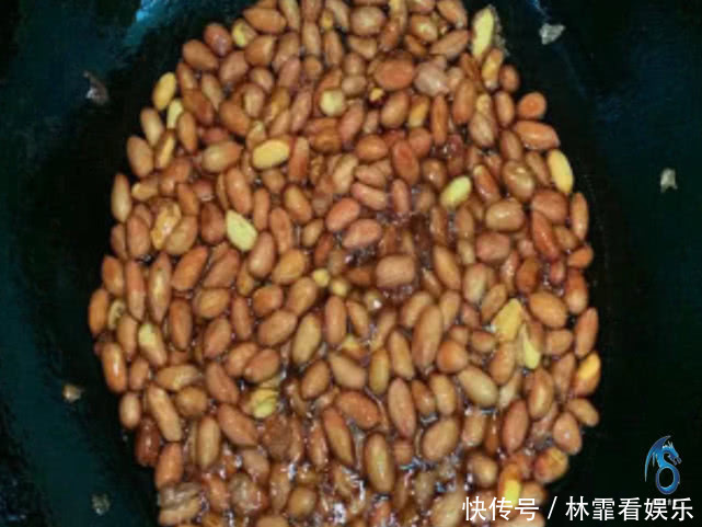 花生米|炸花生米,直接下锅就废了,大厨多加1步,花生米酥脆不返潮