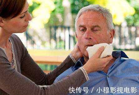 头痛|心内科主任:高血压出现4种情况,当心中风!他不在意已中招!