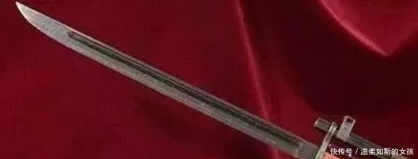 鲜为人知|二战时,日军步枪刺刀上为何带一个钩子?鲜为人知!