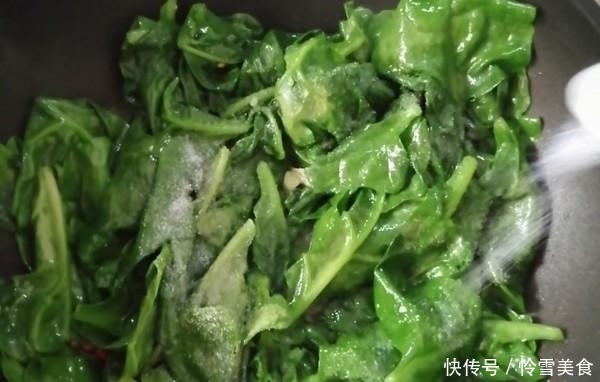 这菜，2元一斤，补钙是苹果20倍，孩子隔三差五吃，长个身体壮