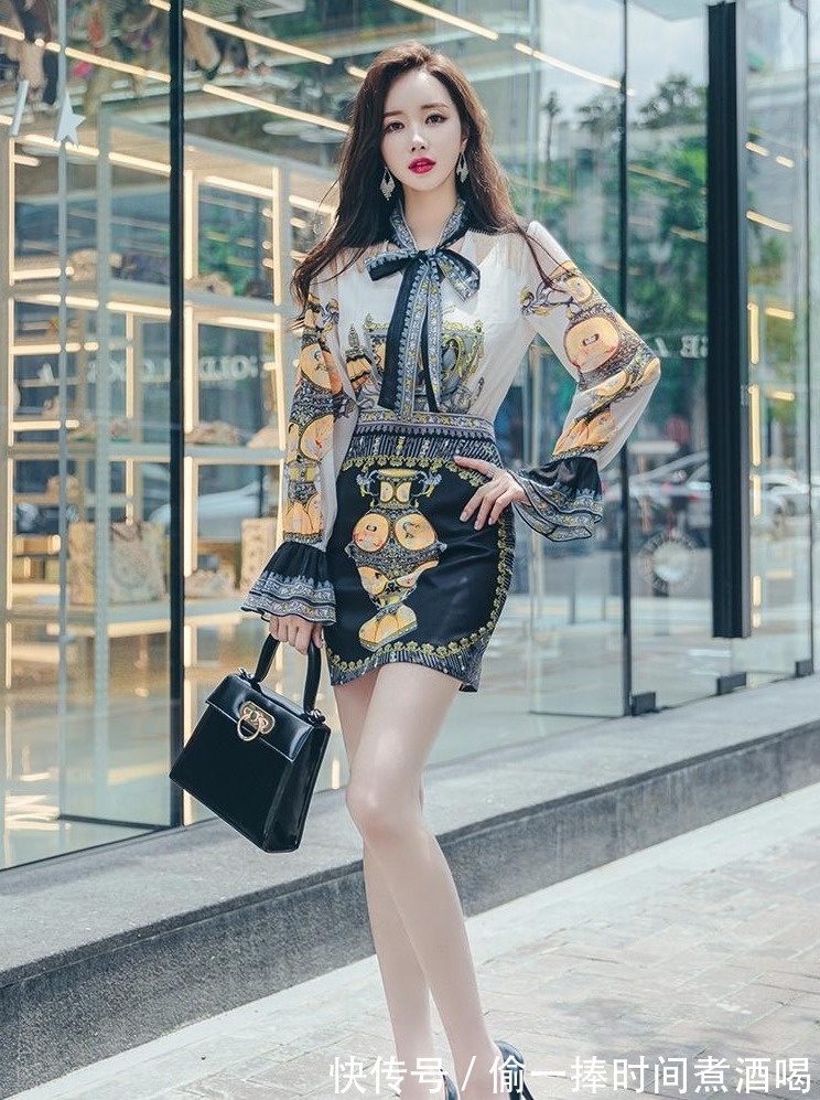 半身裙 秋装美时光,时尚印花衬衫半身裙!