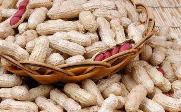 女人睡前嚼幾顆花生，堅(jiān)持1個(gè)月時(shí)間，3個(gè)好處“不請(qǐng)自來(lái)”！
