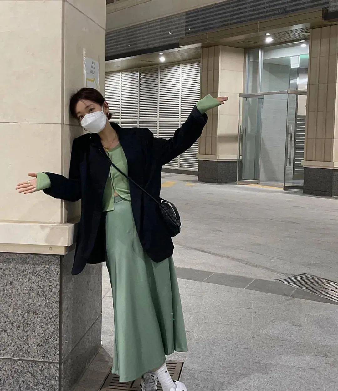 穿搭|绿色竟然这么好看！显白又减龄，必须来一件