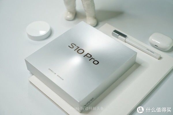 同款|蔡徐坤同款vivo S10 Pro首发评测：最强自拍+1亿像素，双面都好玩