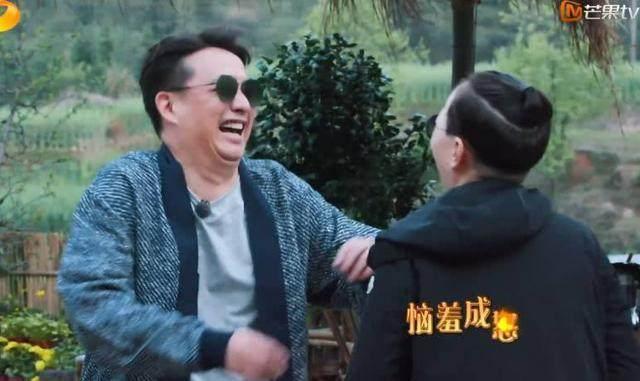 《向往的生活》最大牌客人，嫌棄彭昱暢劉憲華，還扇黃磊耳光