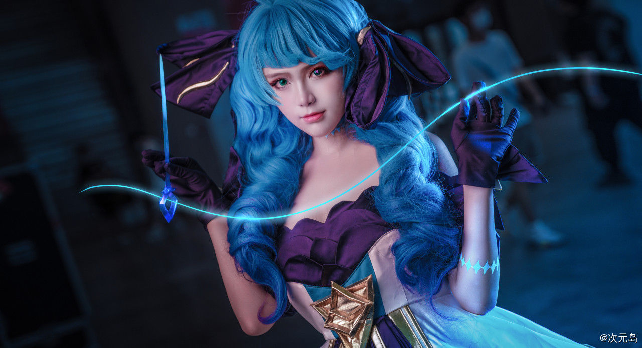 英雄联盟|【COS场照】英雄联盟 灵罗娃娃 格温cosplay