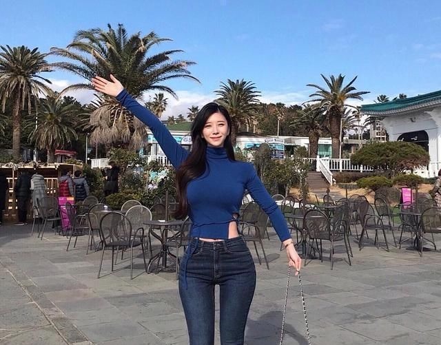 真人版|韩国女模被称“海贼女帝”,不仅长相甜美,身材曲线也很迷人