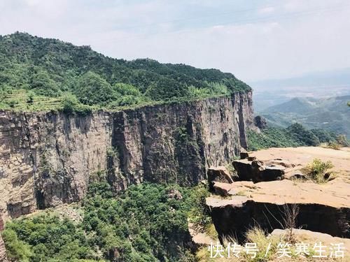 悬崖|除了郭亮村，南太行还有很多悬崖村落，并且不收门票