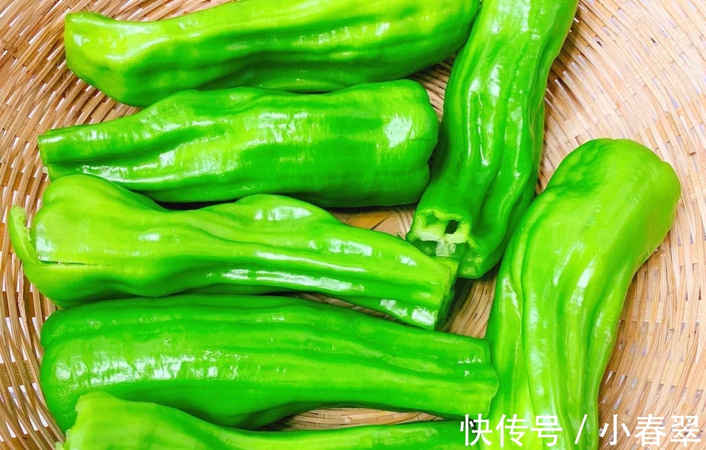 青椒蒂|做虎皮青椒，先放青椒是大错特错！少了1步，难怪不起皮不入味