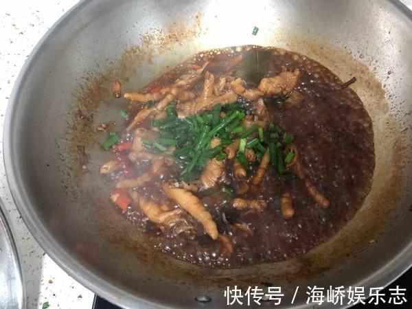 教你在家做红烧鸡爪，掌握好这做法，光闻味就流口水，越吃越上瘾