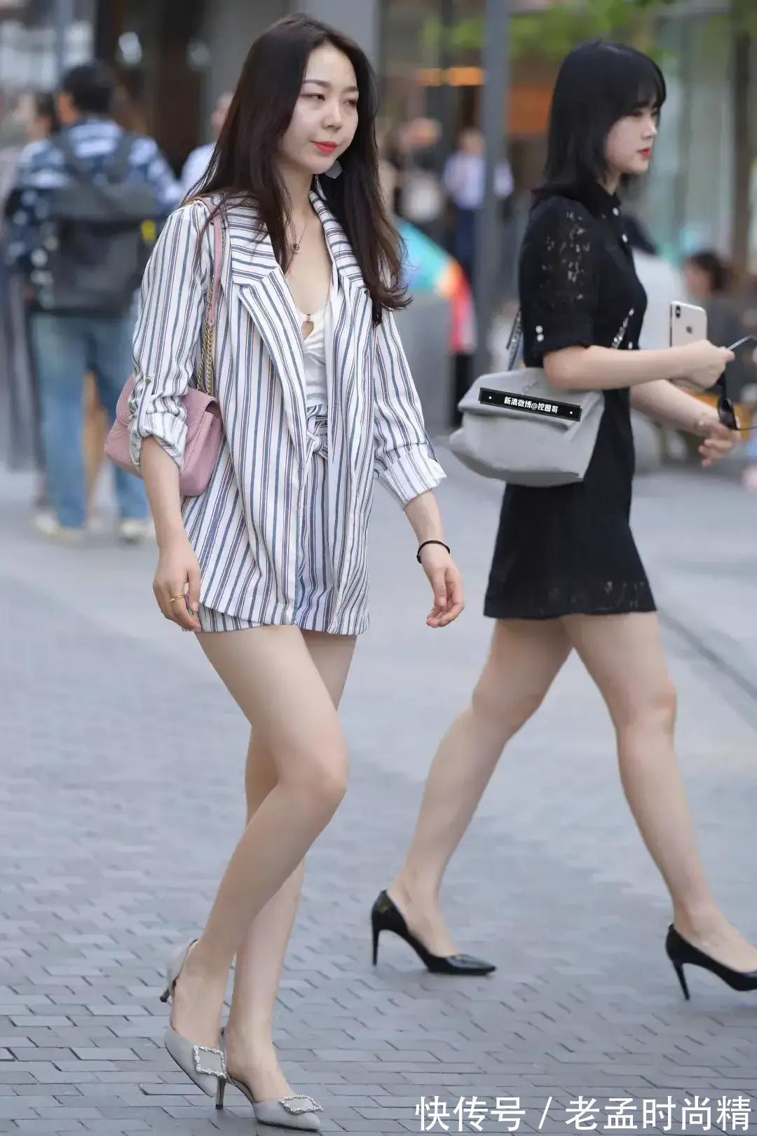 穿搭 街拍美图:连衣裙穿搭的小姐姐们