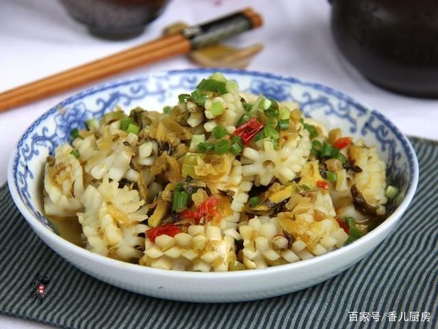 家里|天一热,家里最馋这菜,鲜辣酸爽,肉嫩肥美,开胃下饭