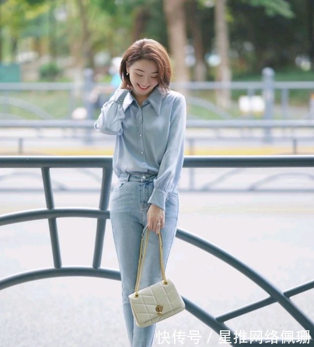 魅力|秋季穿搭可以做减法,穿搭风格简简单单就好,精致又有魅力