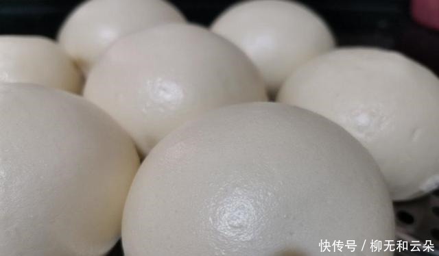 酵母粉|蒸馒头，别只加酵母！学会加“2白”，馒头凉了也不硬，又白又香