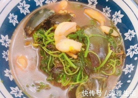 蟹味菇|天热多给家人喝这汤，3块钱煮一大锅营养高钙又下火，天天喝不腻