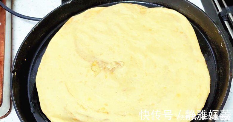 面团|玉米面倒进开水锅里,瞬间变美食,一周吃6次都嫌少,营养又解馋