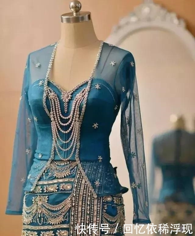 嫁衣|缅甸又一场土豪婚礼!光新娘身上的衣服、配饰就值600多万人民币