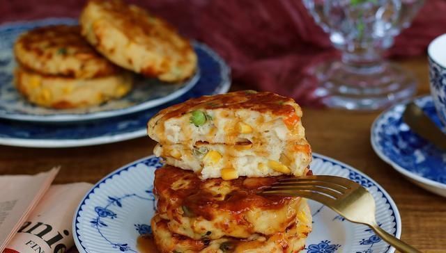  好吃|开学早餐不用愁，这饼不用揉面，低脂少油，营养均衡，好做又好吃