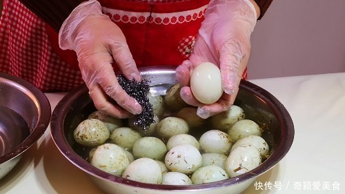 黄会|爱吃咸鸭蛋的要留意了,咸鸭蛋黄会“流油”,油到底从何而来