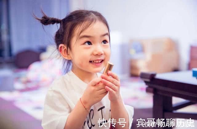 宝妈|为什么越来越多的家庭生女儿这4点原因是关键,看完你就明白了