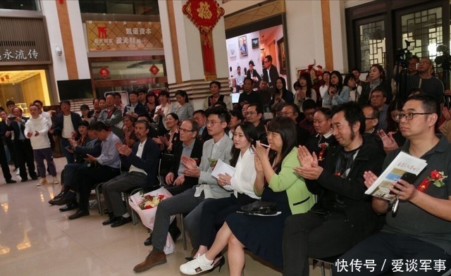 炒房客|楼市进入降温期,为啥还有售楼处“排队买房”?售楼人员透漏答案