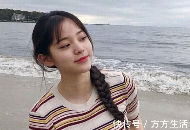 井柏然!神奇的“欧阳娜娜字体”火了,每个字都不好看,组合起来却萌萌的